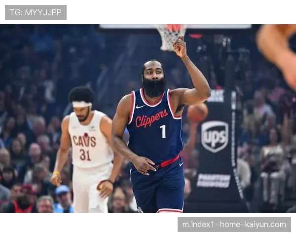 国王背靠背迎战骑士 萨博尼斯策应能力成限制哈登挡拆关键